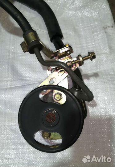 Насос гур mazda demio