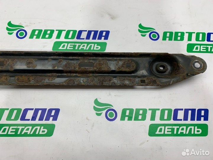 Балка под радиатор передняя Peugeot 308 хетчбек