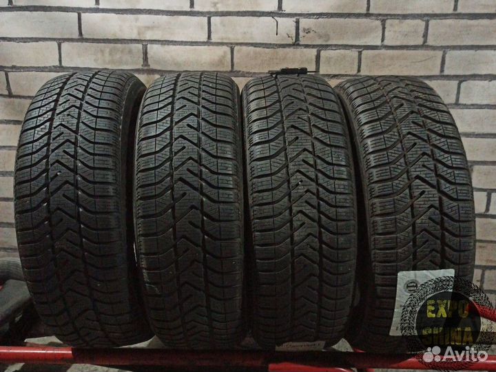 Pirelli Winter 210 SnowControl Serie III 195/55 R17 92H