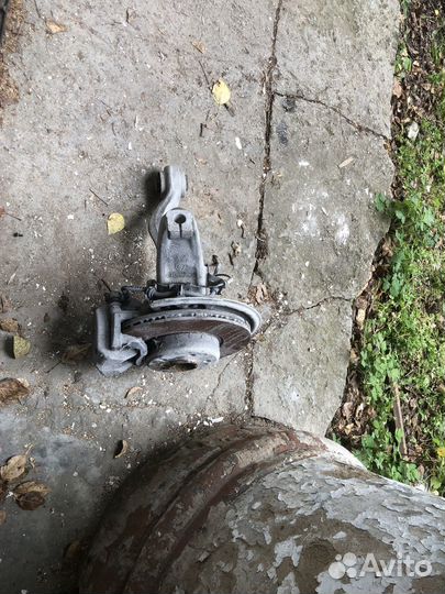 Кулак передний правый в сборе BMW G30