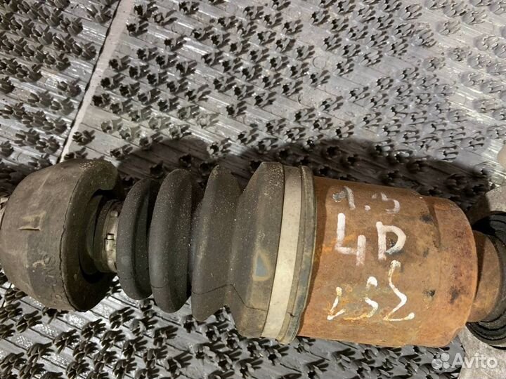 Привод передний правый Honda Civic 8 1.3 CVT