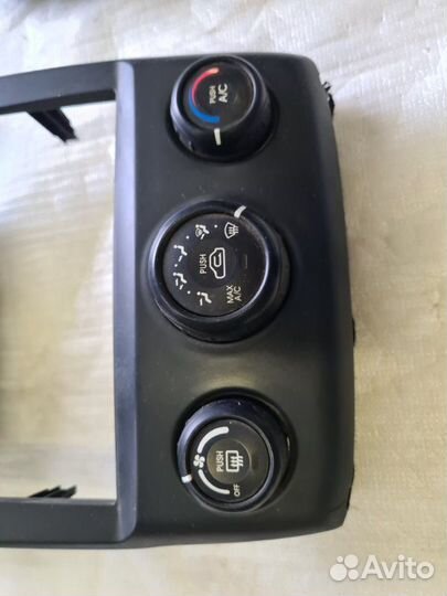 Рамка магнитолы Kia Sportage 2009