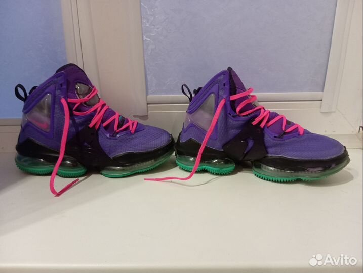 Баскетбольные кроссовки