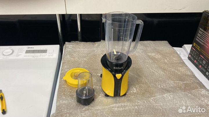 Стационарный блендер Kitfort KT-3034, желтый