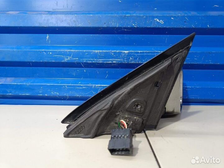 Зеркало правое Audi A6 C5 2.4 ALF 1998