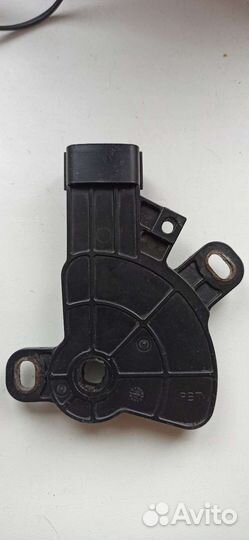 Ингибитор АКПП 2702A043 датчик селектора АКПП