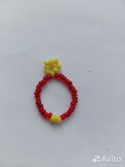 Украшения из бисера