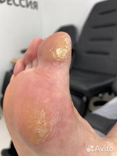 Мастер маникюра и педикюра