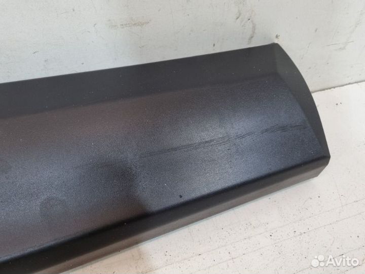 Молдинг двери задний правый Toyota Rav4 45