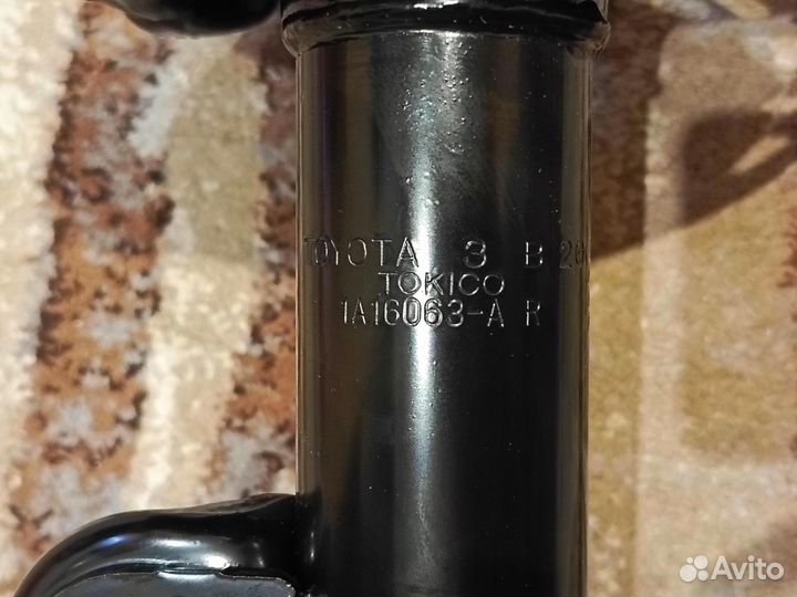 Новый передний правый амортизатор Lexus NX