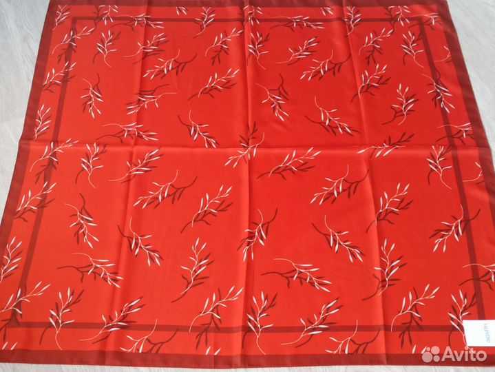 Платок Шелковый Valentino оранжевый 5 цветов