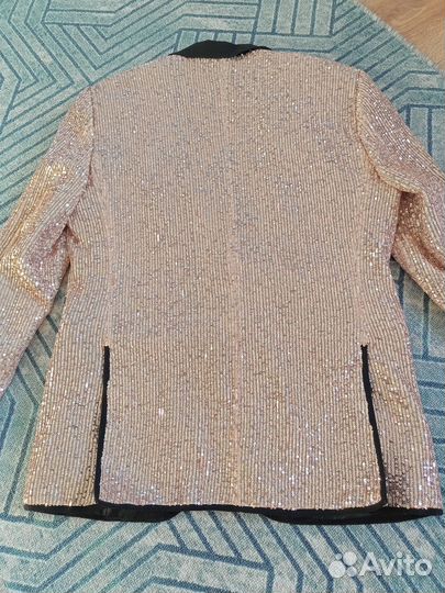 Пиджак в пайетках