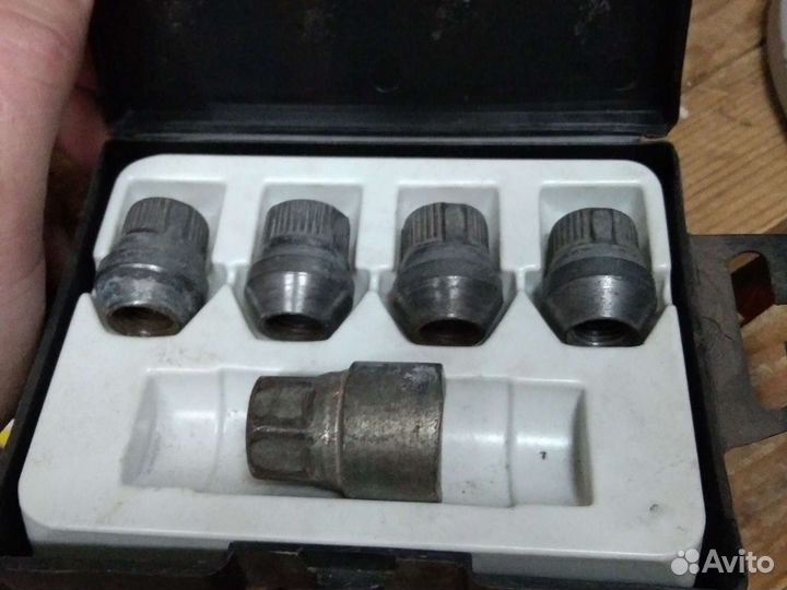 Секретки Sircuit MN115 italy