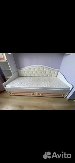 Мебель в детскую для девочки