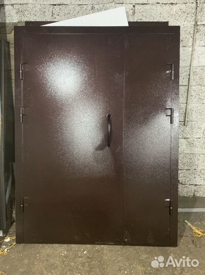 Дверь металлическая тамбурная