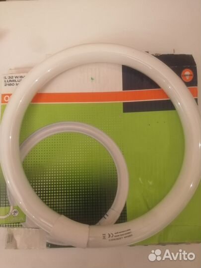 Кольцевая люминесцентная лампа