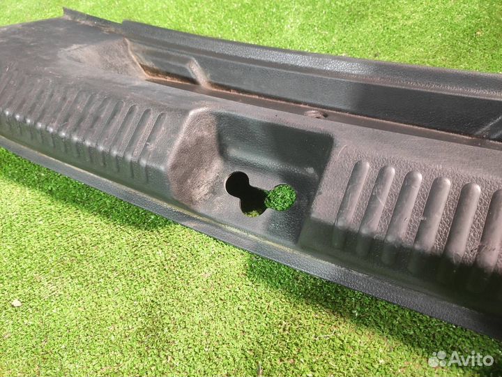 Обшивка багажника Volkswagen Polo Sedan седан 1.6