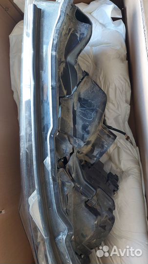 Фары оригинал Тойота Хайлендер 16-19,левая,правая