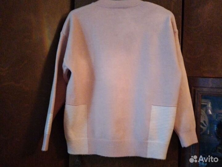 Свитер женский новый 44 46