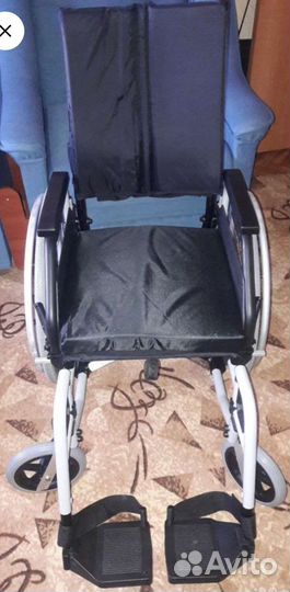 Инвалидная коляска новая. Ширина сиденья 41
