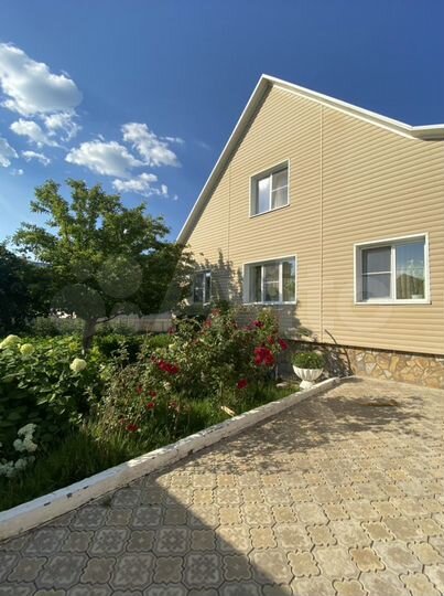 Дом 204 м² на участке 12 сот.