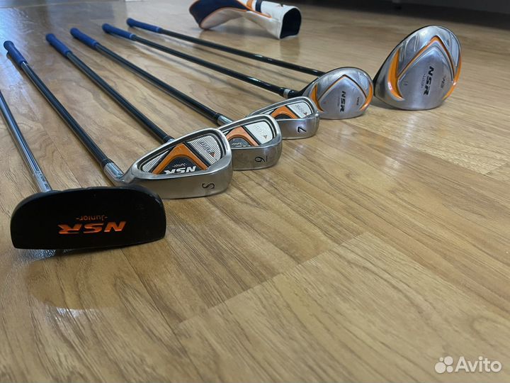 Набор клюшек для гольфа