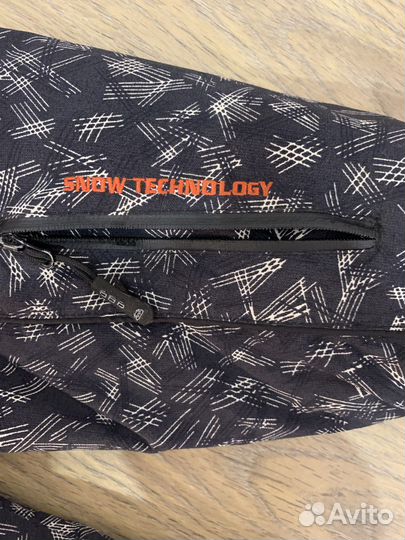 Сноубордический костюм женский