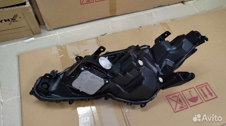 Продам фару камри 70