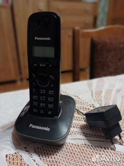 Panasonic dect KX-TG1611RUH телефон