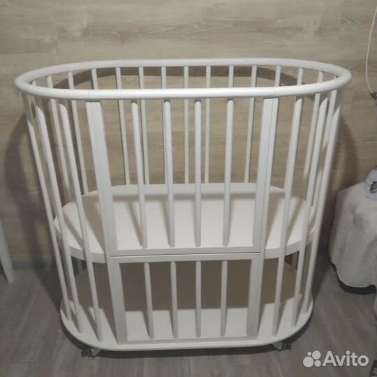 Детская овальная кроватка