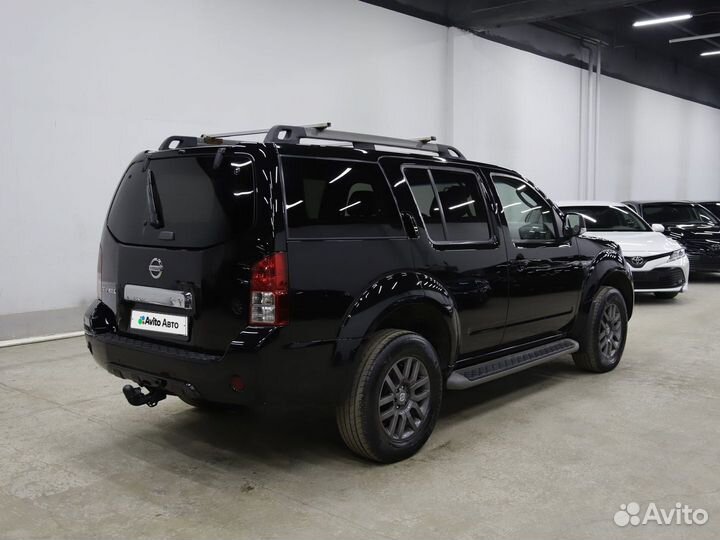 Nissan Pathfinder 2.5 AT, 2013, 136 740 км