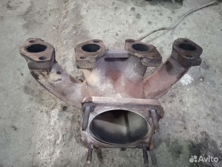 Выпускной коллектор Peugeot 206 Пежо 206