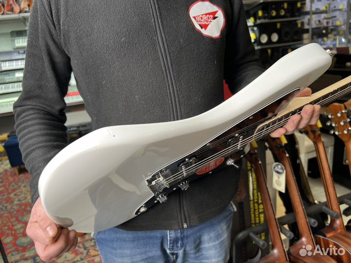 Электрогитара fender