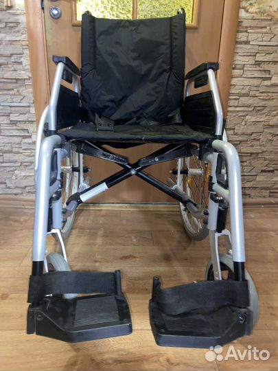 Инвалидная коляска Ortonika life in motion 195
