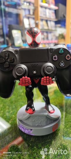 Sony PS4 1TB/700+ Игр/ 2 Геймпада/Диск фифа