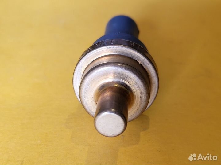 Датчик температуры Mitsubishi Lancer