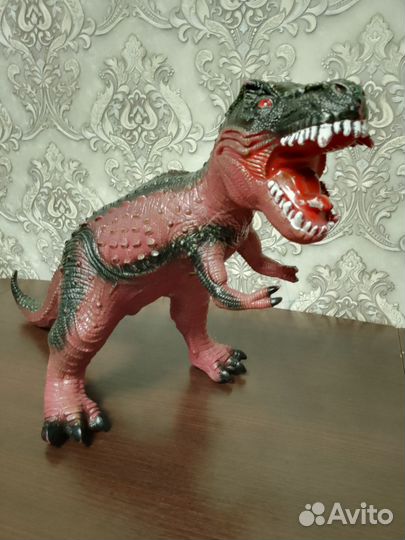 Игрушка для мальчика