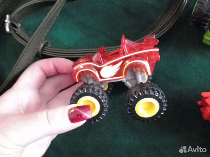 Гиперпетля Вспыша и чудо машинок