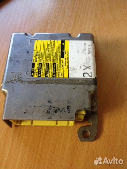 Блок подушек безопасности Toyota Avensis 2008г