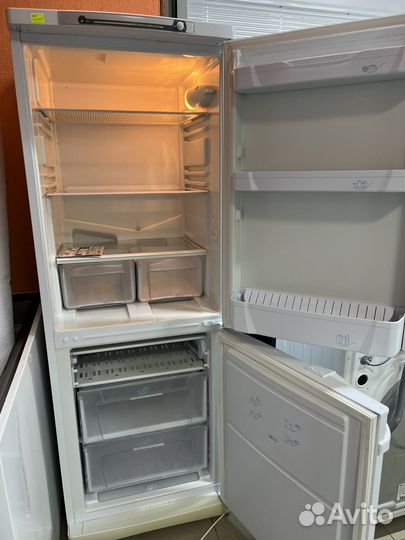 Холодильник indesit