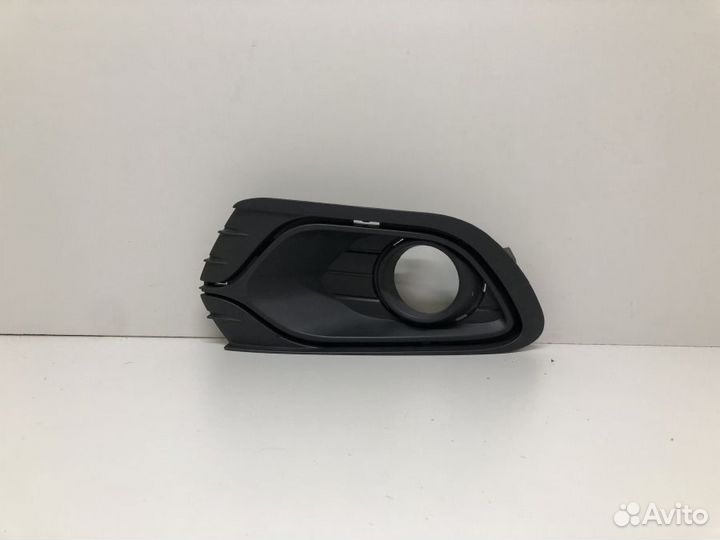 Рамка противотуманной фары левой Renault Logan 2 2