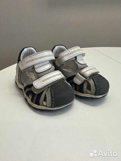 Сандали детские
