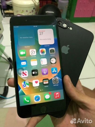 iPhone 8 Plus, 64 ГБ