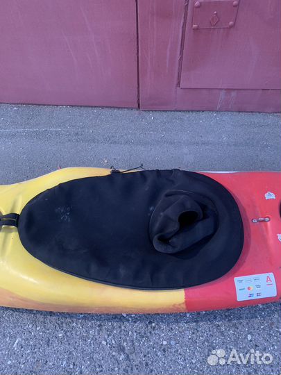 Сплавной каяк, байдарка