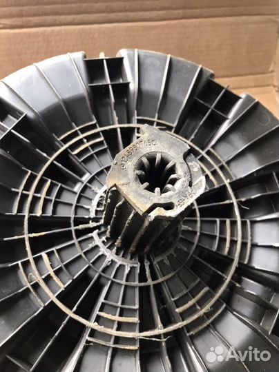 Крепление запасного колеса Mercedes W210(4038)