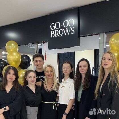 Мастер бровист