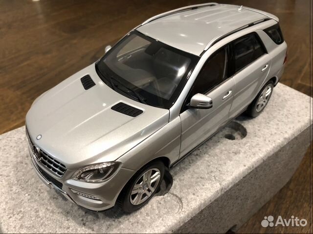 Mercedes Benz ML W166 1/18