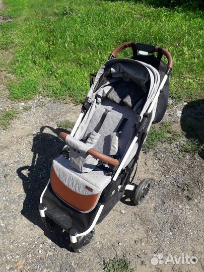 Прогулочная коляска babalo