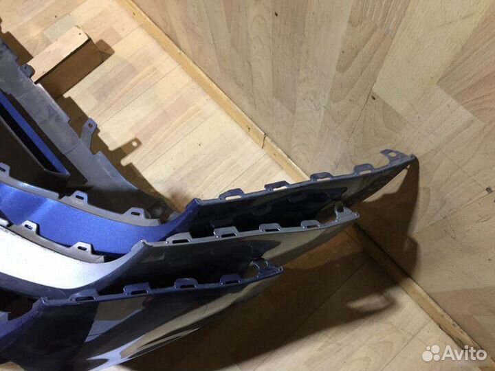 Бампер передний Subaru