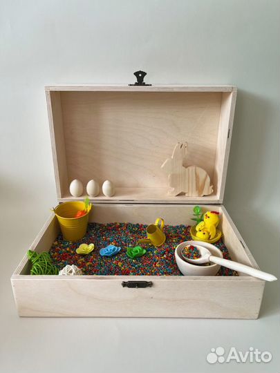 Сенсорная коробка «Пасхальный кролик»